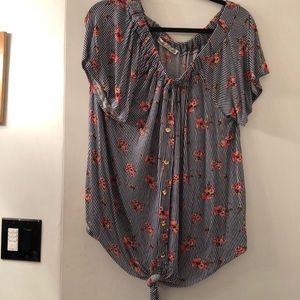 Striped navy blue/white floral blouse